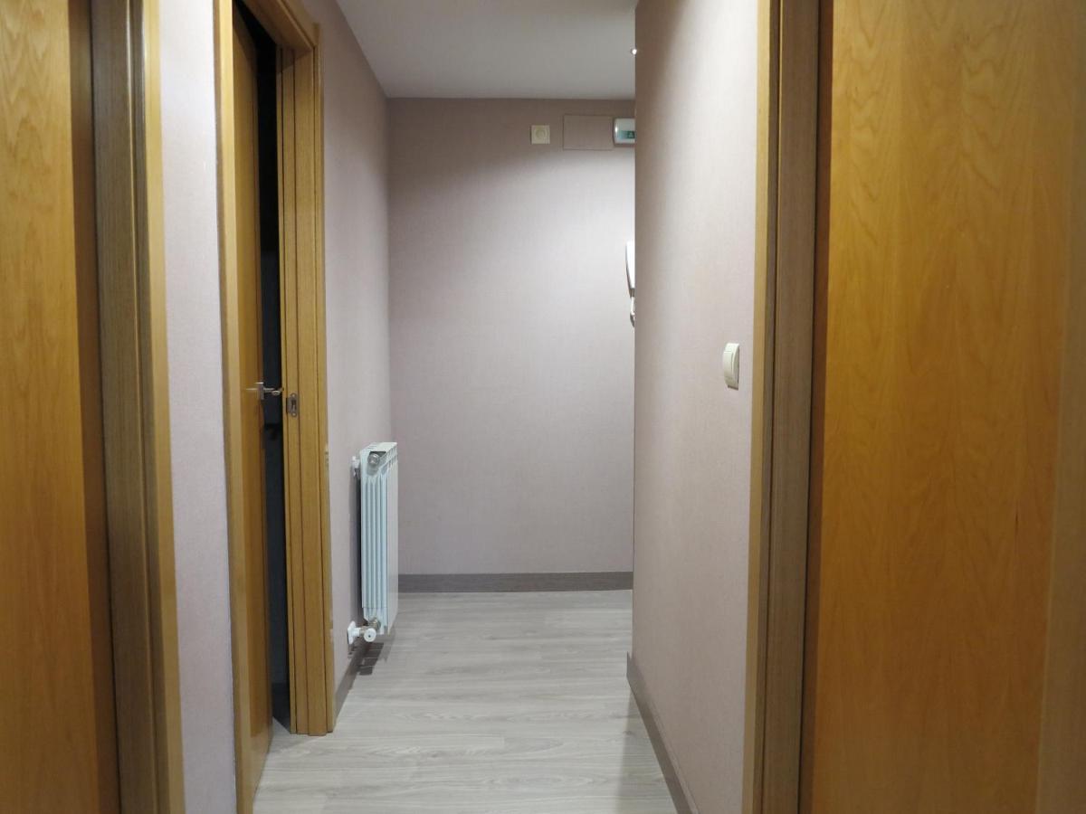 Tudela Balcon De Bardenas Apartment Luaran gambar