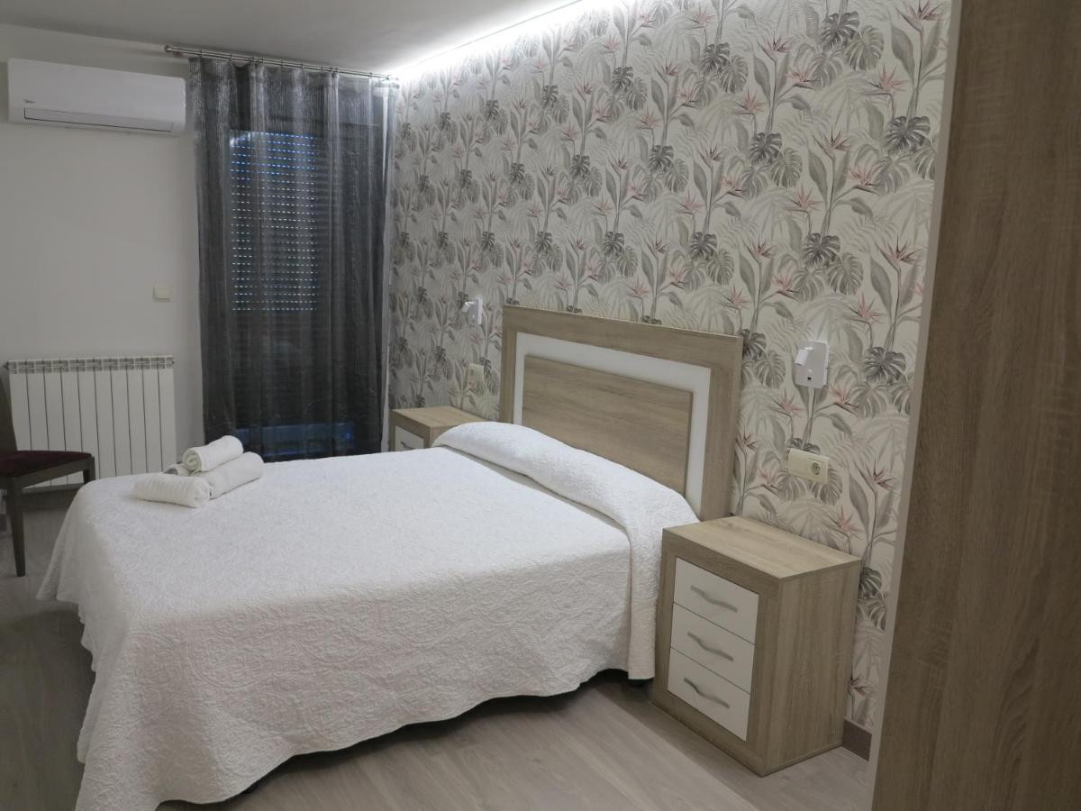 Tudela Balcon De Bardenas Apartment Luaran gambar
