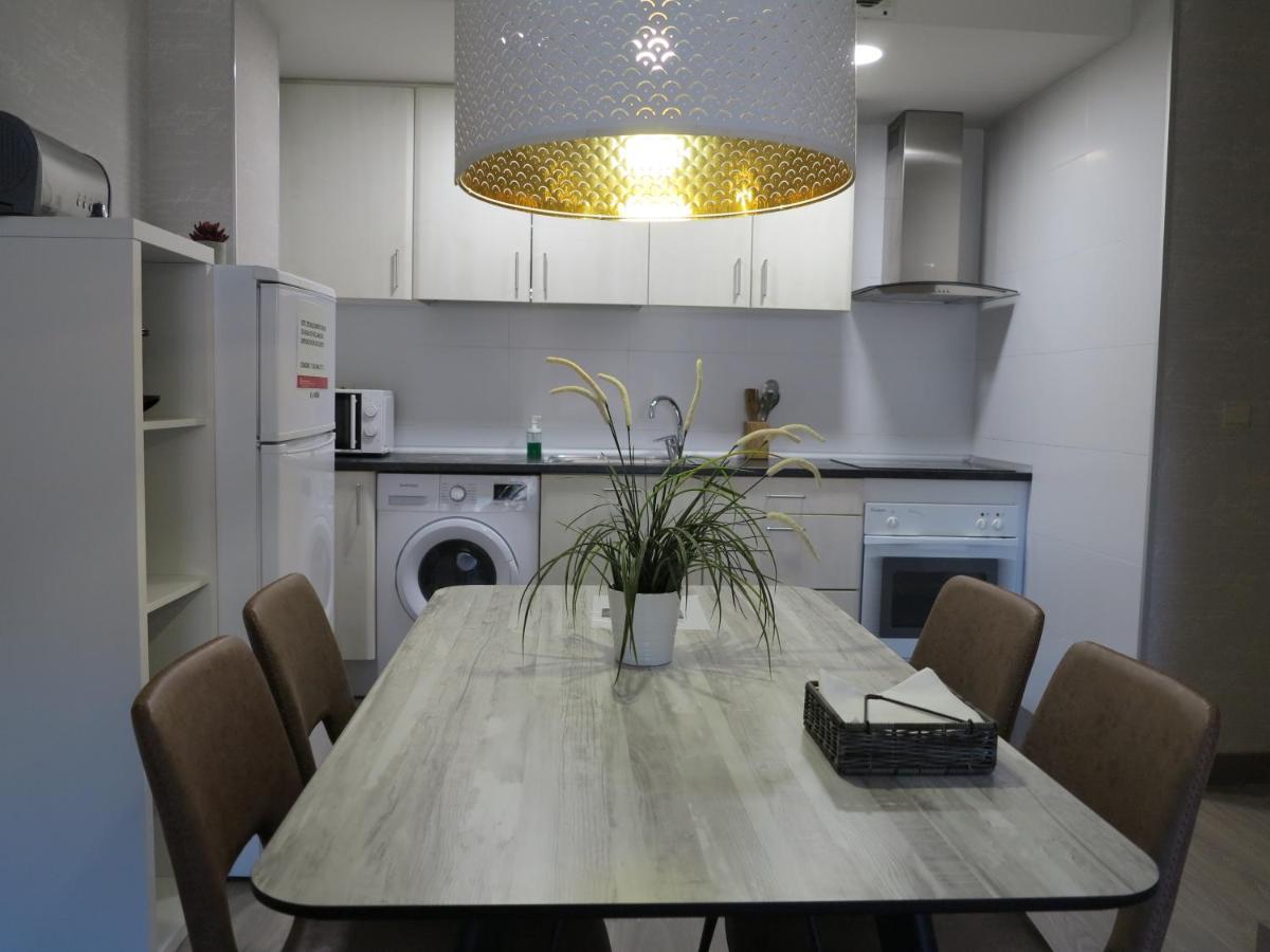 Tudela Balcon De Bardenas Apartment Luaran gambar
