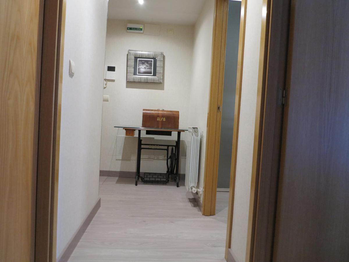 Tudela Balcon De Bardenas Apartment Luaran gambar