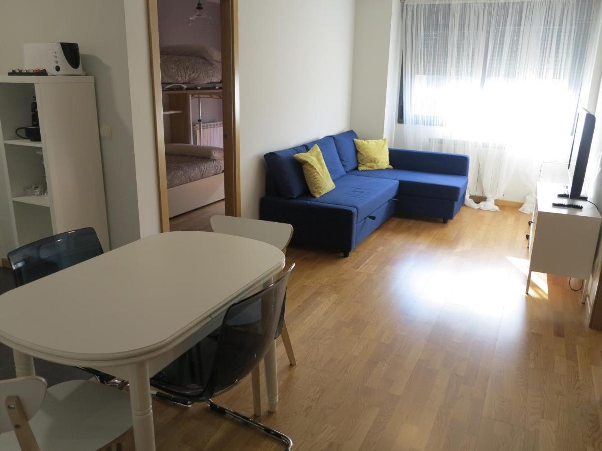 Tudela Balcon De Bardenas Apartment Luaran gambar