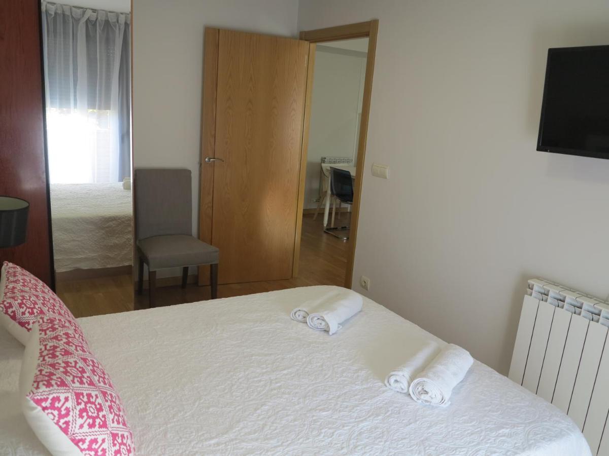 Tudela Balcon De Bardenas Apartment Luaran gambar